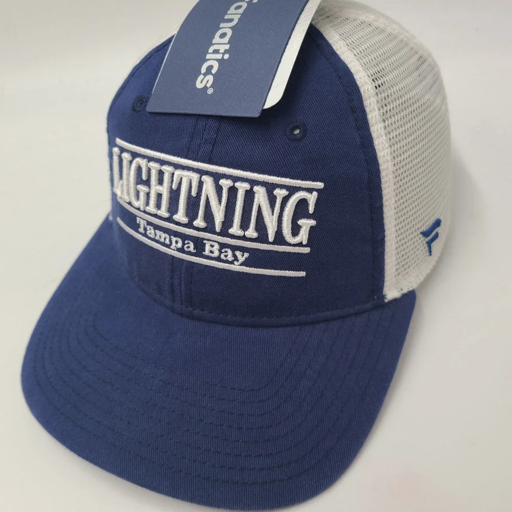 Tampa Bay Lightning Hat Snapback Trucker Mesh Fanatics Blue White NHL Split Bar